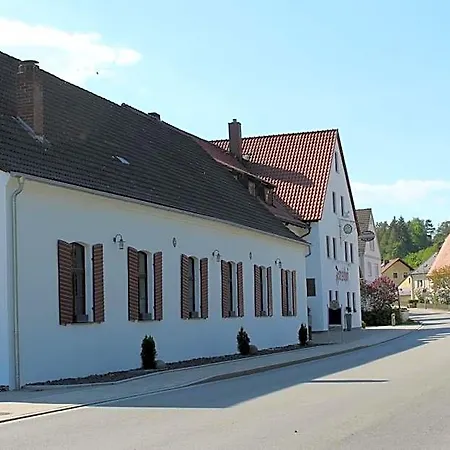 Szálloda & Landgasthof Forsthof Ursensollen