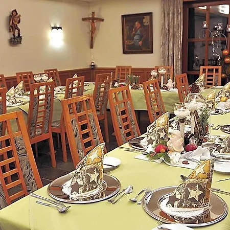 Hotell & Landgasthof Forsthof Ursensollen